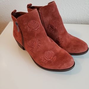 Lucky Brand Embroidered booties, size 6. Like new condition.